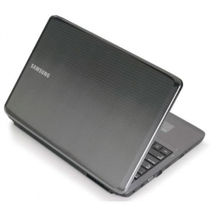 SAMSUNG R525-JT09 / N970 / 15.6" HD / 4 Gb / 320 / HD5470 512Mb / DVDRW / WiFi / CAM / W7 HB / Silver-Black