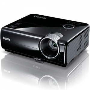 BenQ MW512 DLP / 800x600 / 2800 ANSI / 4000:1 / 28db / 2.6kg / HDMI / 3D Ready