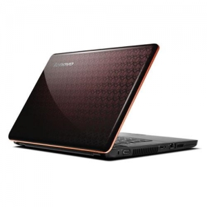 Lenovo IdeaPad Y550PA / i7 720QM / 15.6" HD LED / 4096 / 500 / GF GT240M (1024) / DVDRW / WiFi / BT / CAM / W7 HB (59046020)