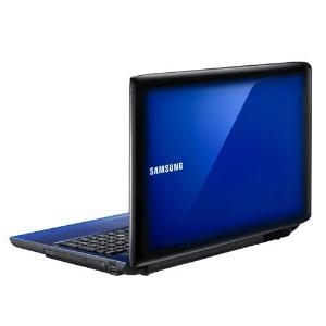 SAMSUNG R590-JS02 / i7 620M / 15.6" HD / 4096 / 500 / GF330M (1024) / DVDRW / WiFi / BT / W7 HP / крышка Синия