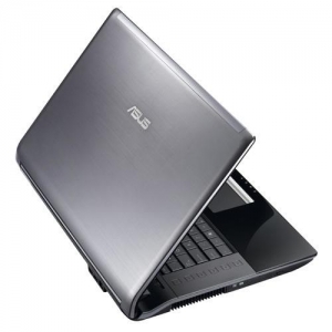 N73JF / i5 460M / 17.3" FHD+ / 4096 / 500 / GF 425M (1024) / DVDRW / WiFi / BT / CAM / W7 HP